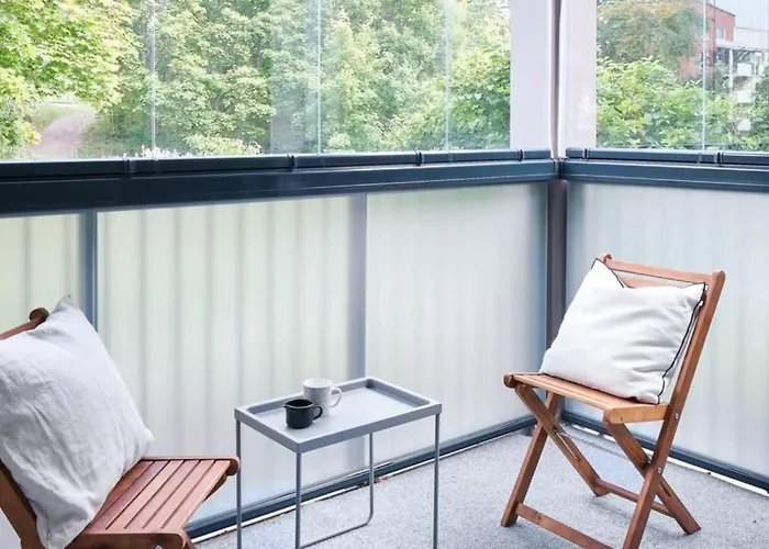 Apartment Modern Two Bedroom *