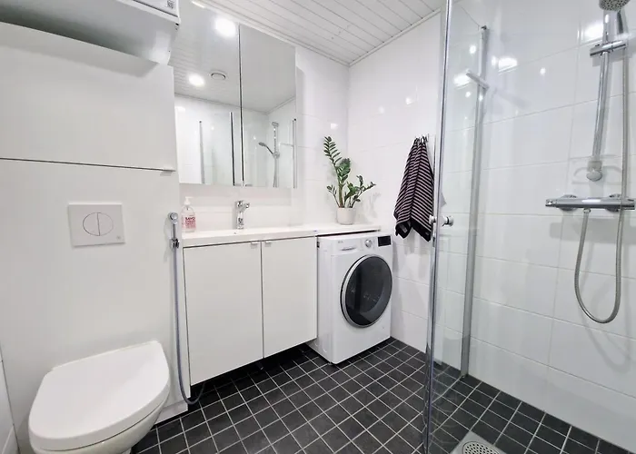 Apartment Modern Two Bedroom *